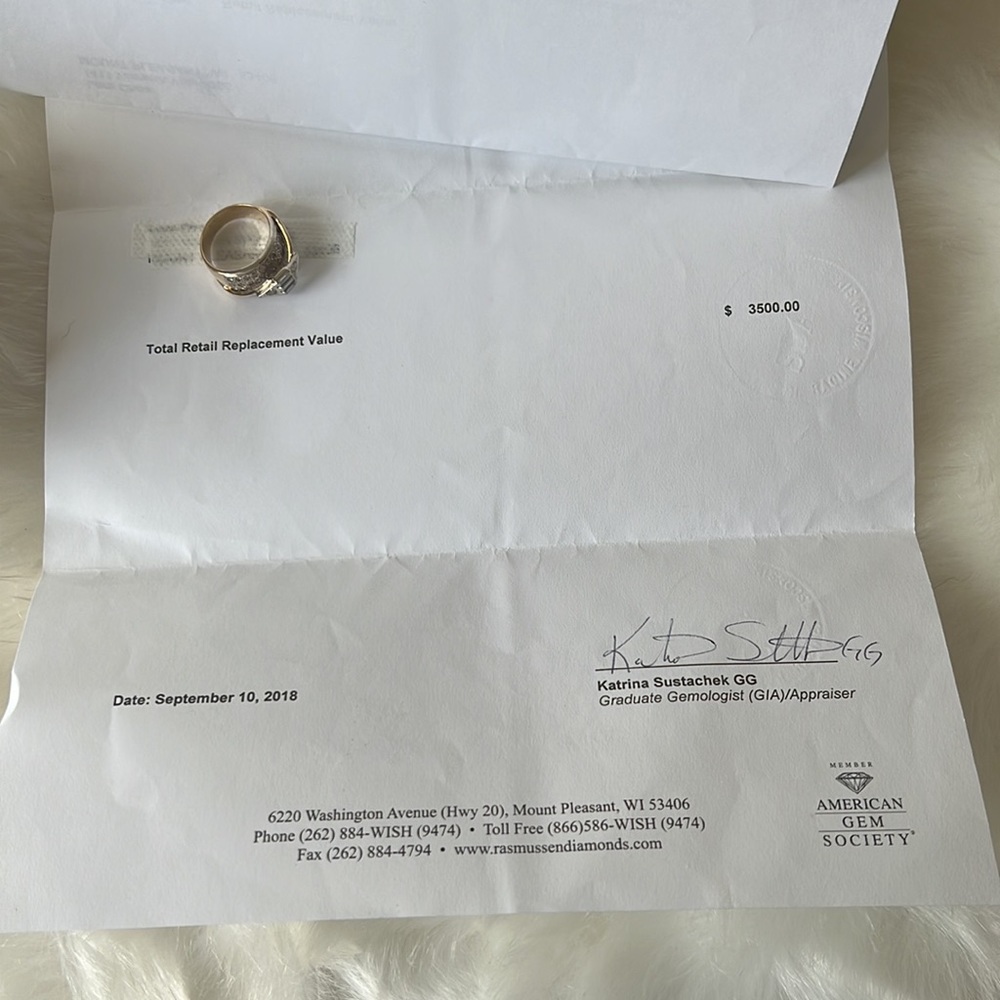 Beautiful Diamond 💍 Ring - Picture 10 of 12